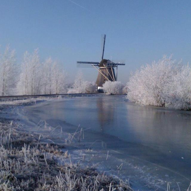 Mondriaanmolen, A Real Windmill Close To Amsterdam Abcoude Exteriör bild